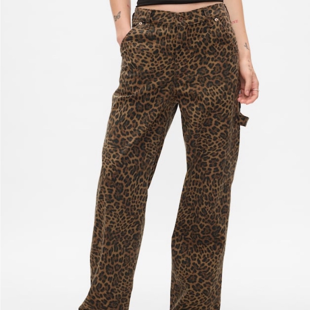 Gap cheetah cargo pants
